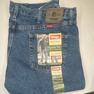 Wrangler Men's Blue 5 Star Regular Fit Straight Leg Opening New 42x32